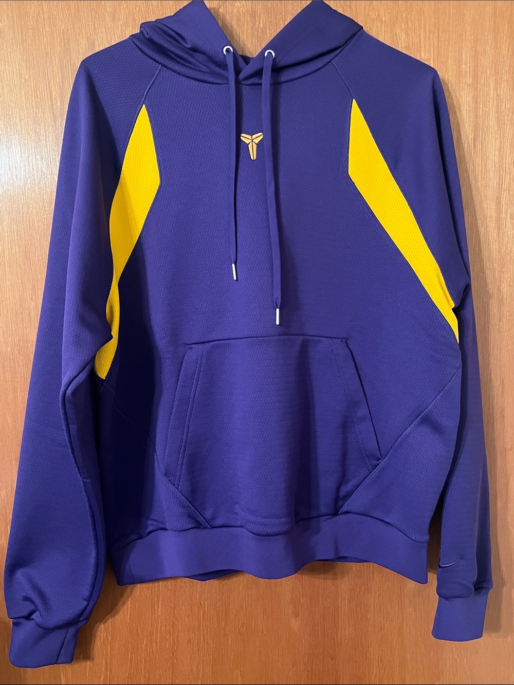 Nike Therma-Fit Men’s Purple & Gold Pullover Hoddie Size Medium MSRP: $80